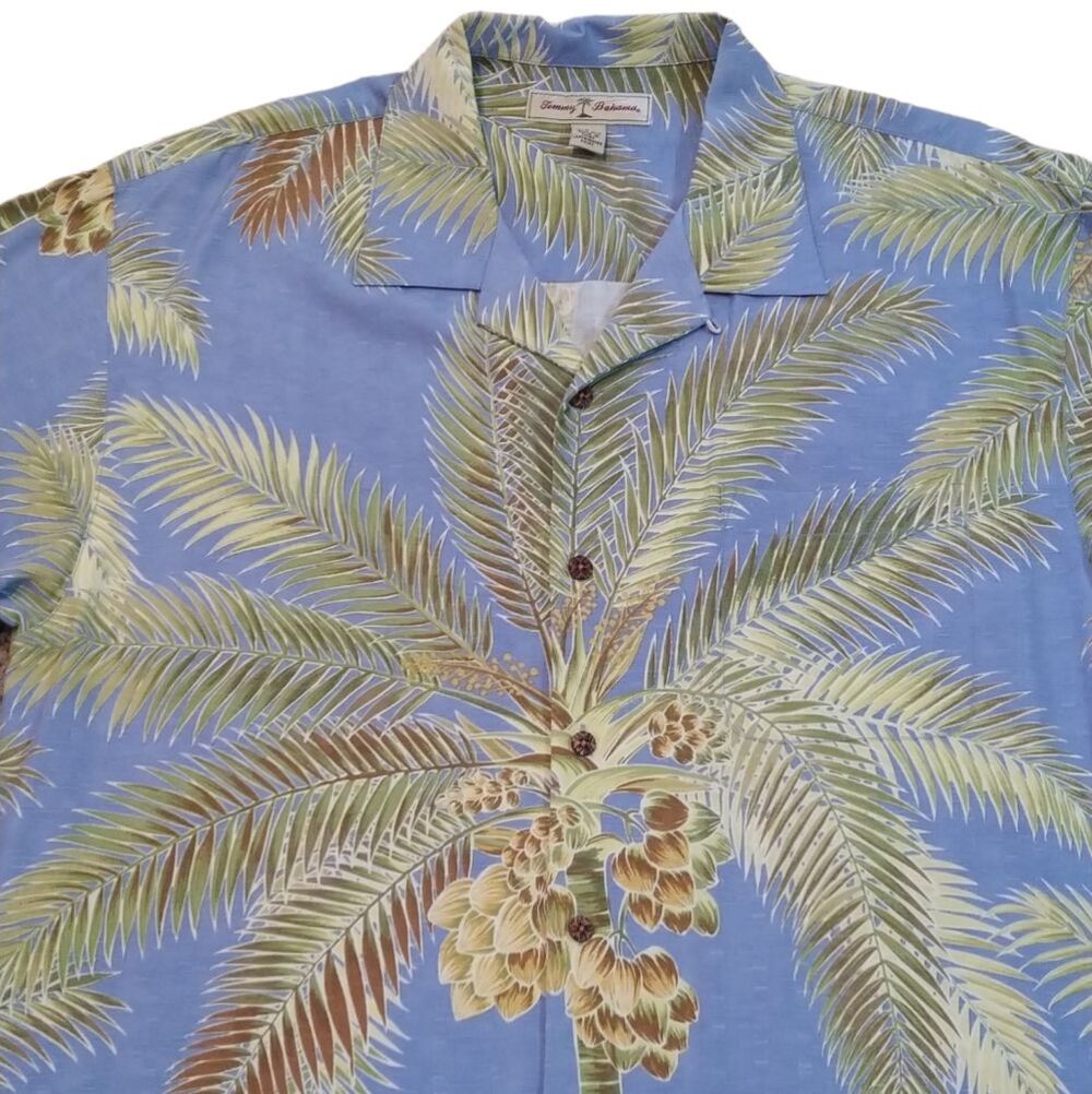 Vintage Tommy Bahama Hawaiian Palm Tree Button down Size L